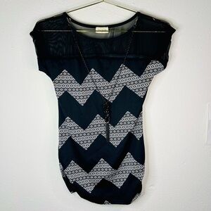 Free Kisses Black & White Pattern Short Sleeve Blouse with Accent Necklace